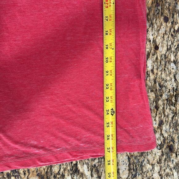 Touch By Alyssa Milano Chicago Blackhawks Red Distressed Logo T-Shirt Size 2XL - Picture 7 of 7